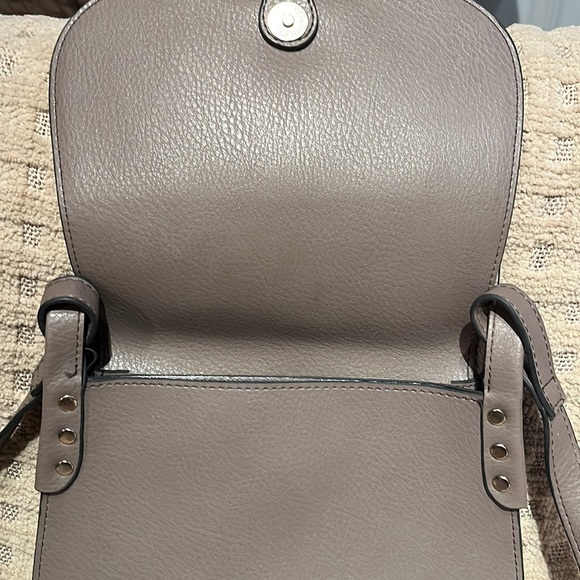 Nico and olive Crossbody saddlebag taupe - Picture 7 of 7